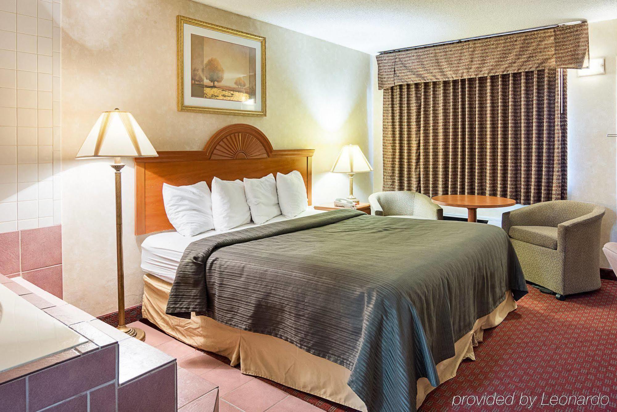 Quality Inn Petersburg Near Fort Gregg-Adams Ngoại thất bức ảnh